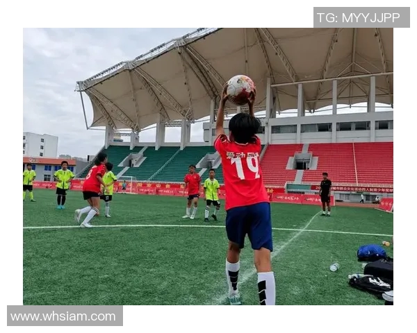 提升足球技巧的十大训练方法，让你在比赛中脱颖而出